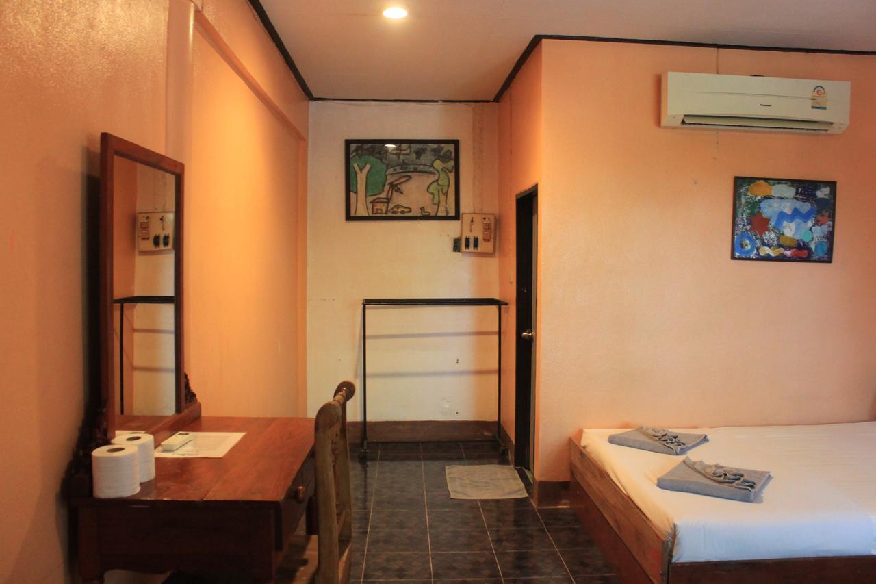Baan Talay Guesthouse Haad Rin Exteriör bild